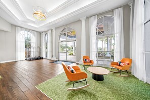 Business center - Spark by Hilton Orlando near Universal (Orlando)