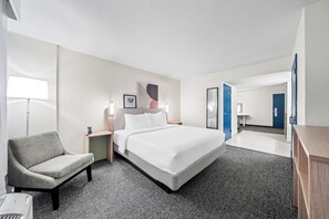 Caja de seguridad en la habitación y escritorio 