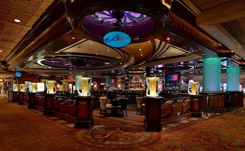 9 bars/lounges, 2 poolside bars at Treasure Island - TI Las Vegas Hotel & Casino
