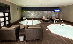 Bain à remous intérieur