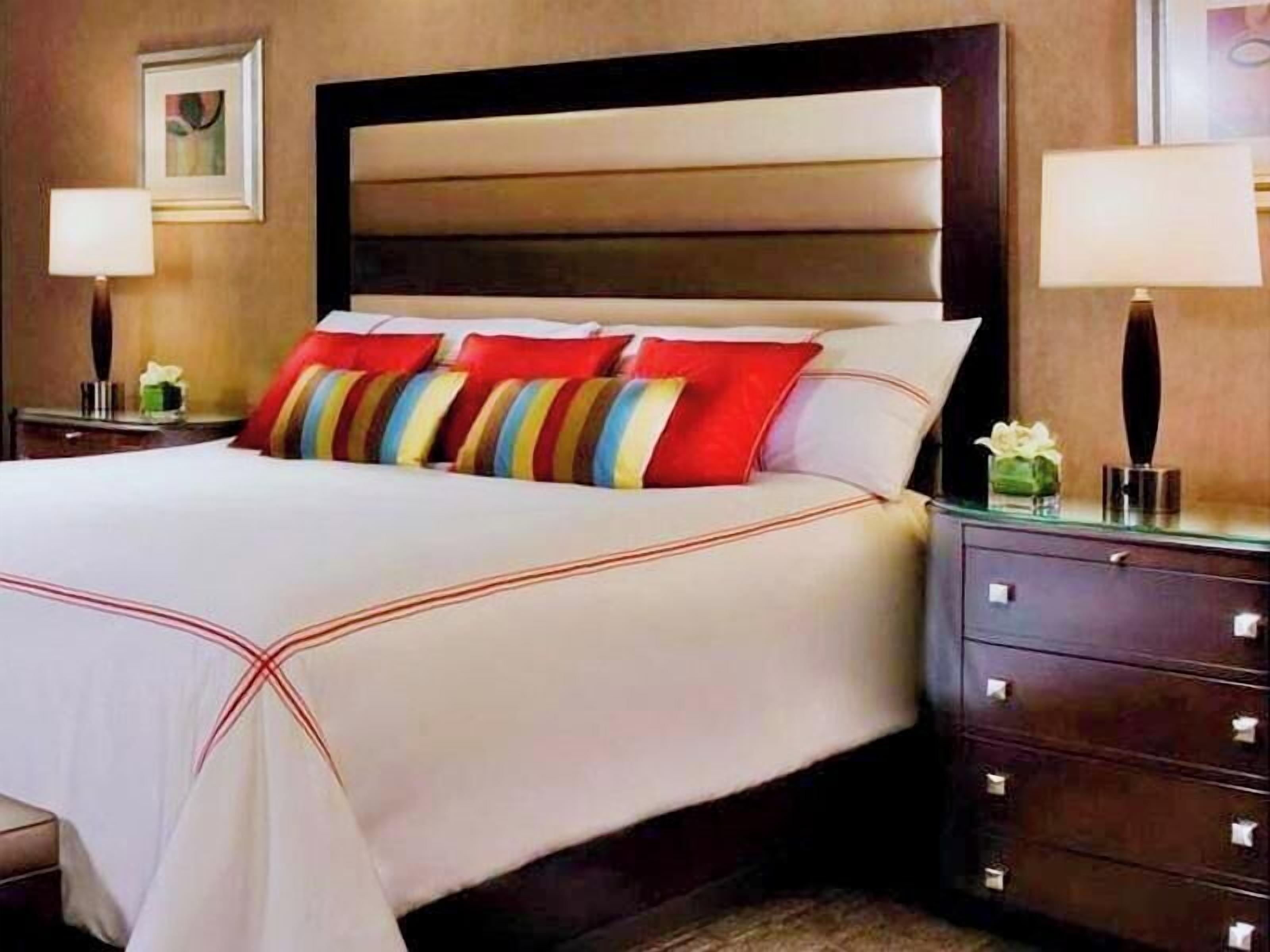 Premium bedding, pillow-top beds, in-room safe, desk