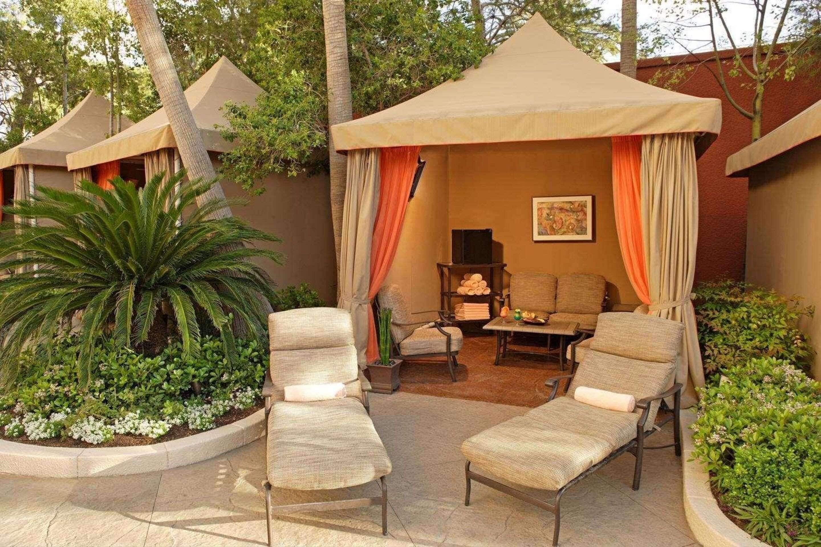 outdoor pool, open 8:00 am to 7:00 pm, pool cabanas (surcharge)