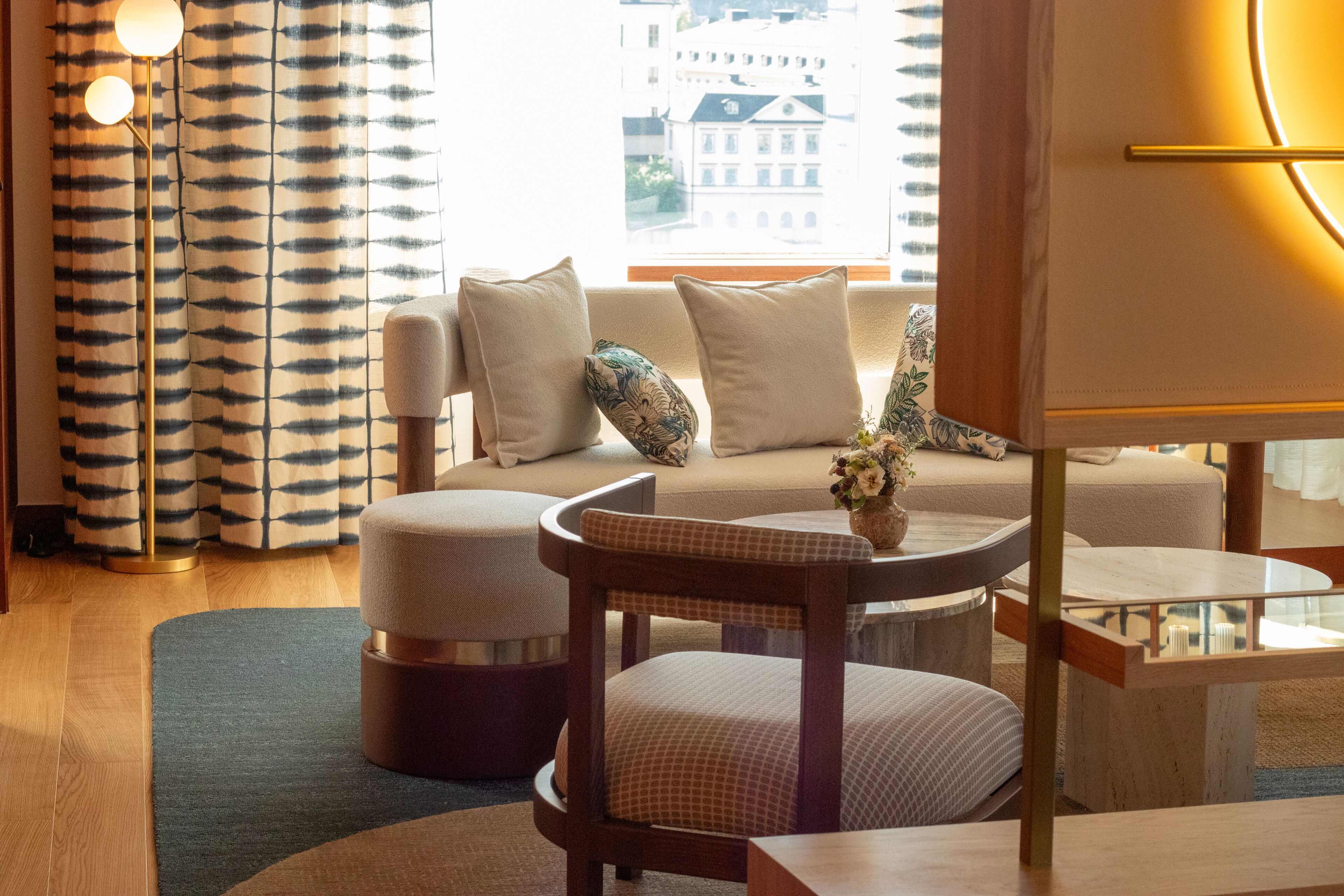 Premium bedding, in-room safe, desk, blackout curtains