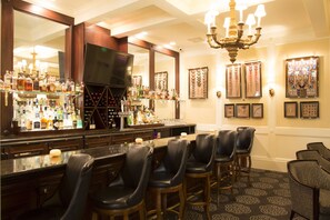 Lounge - Hotel Majestic (San Francisco)