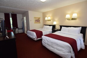 Camas con pillow-top, muebles diferentes y escritorio