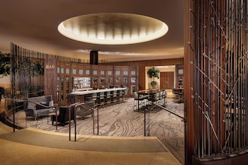 Breakfast, lunch, dinner served; American cuisine  at Fairmont Chicago at Millennium Park