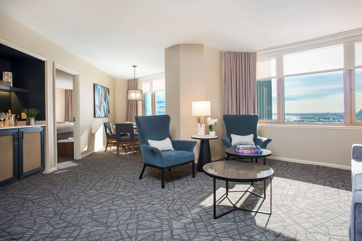 Premium bedding, down duvets, pillow-top beds, minibar