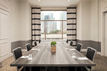 Meeting space at Fairmont Chicago at Millennium Park