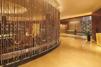 Hotel entrance and lobby at Fairmont Chicago at Millennium Park