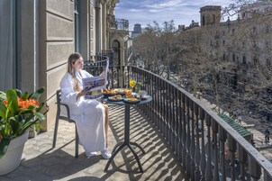 Minibar, in-room safe, desk, blackout drapes