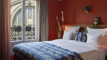 Hypo-allergenic bedding, free minibar, individually decorated
