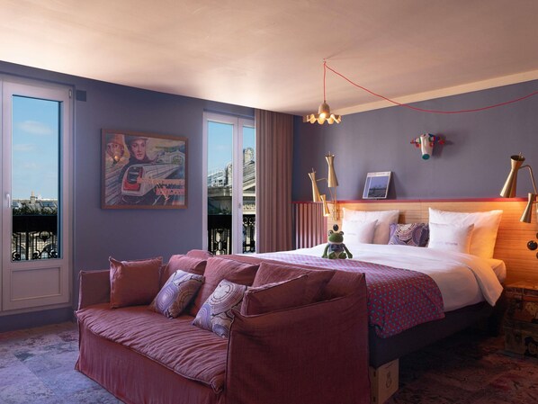 Extragroß mit Balkon und Blick auf Paris