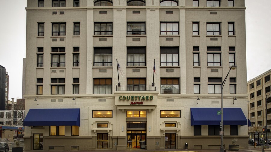 Courtyard by Marriott Columbus Downtown