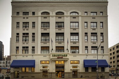 Courtyard by Marriott Columbus Downtown