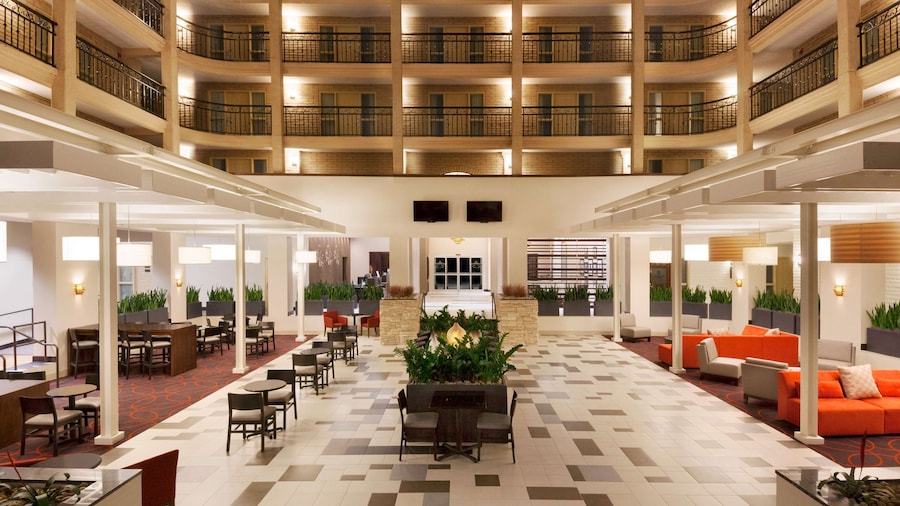 Embassy Suites Hotel Baton Rouge