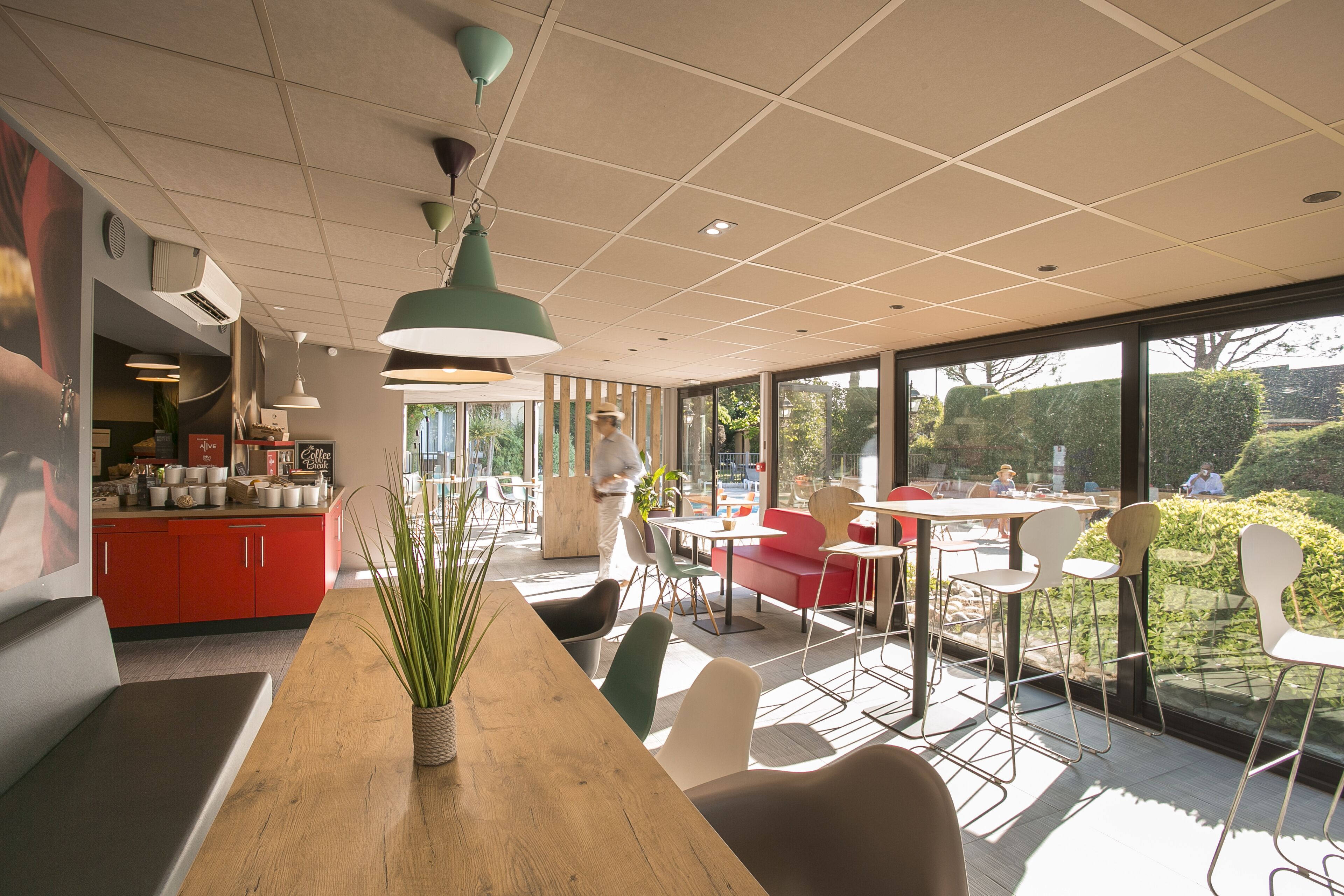 Breakfast, lunch, dinner served; French cuisine, pool views 