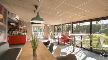 Breakfast, lunch, dinner served; French cuisine, pool views