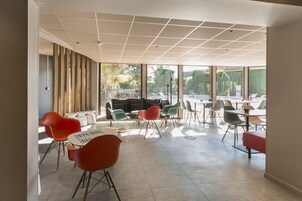 Sala de estar en el lobby