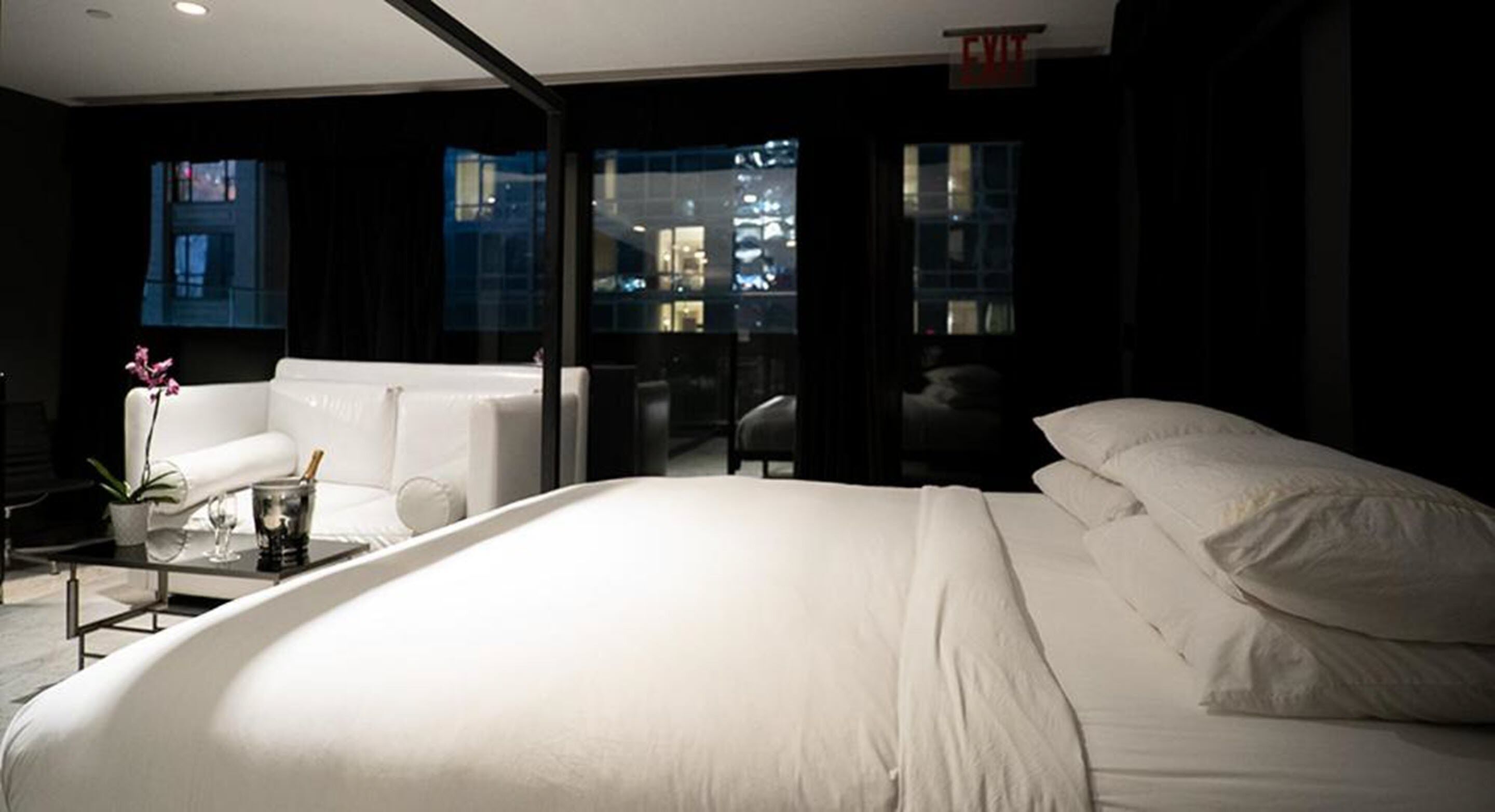 Night Hotel by SB at Times Square, New York: Hotel Reviews