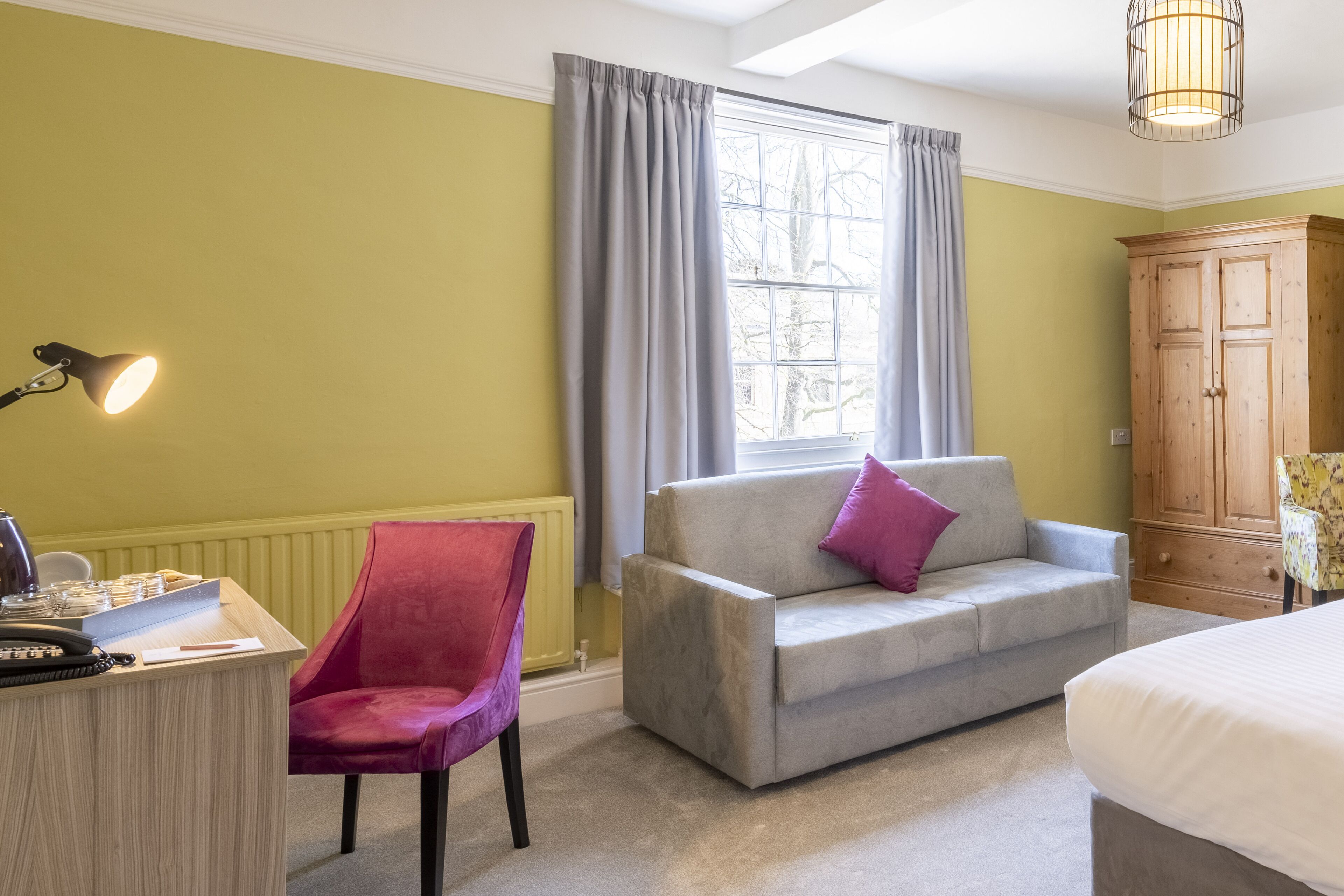 studio suite | desk, laptop workspace, iron/ironing board, free wifi