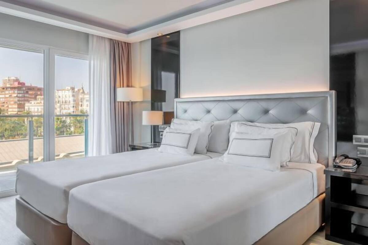 Literie de qualité supérieure, minibar, coffres-forts dans les chambres