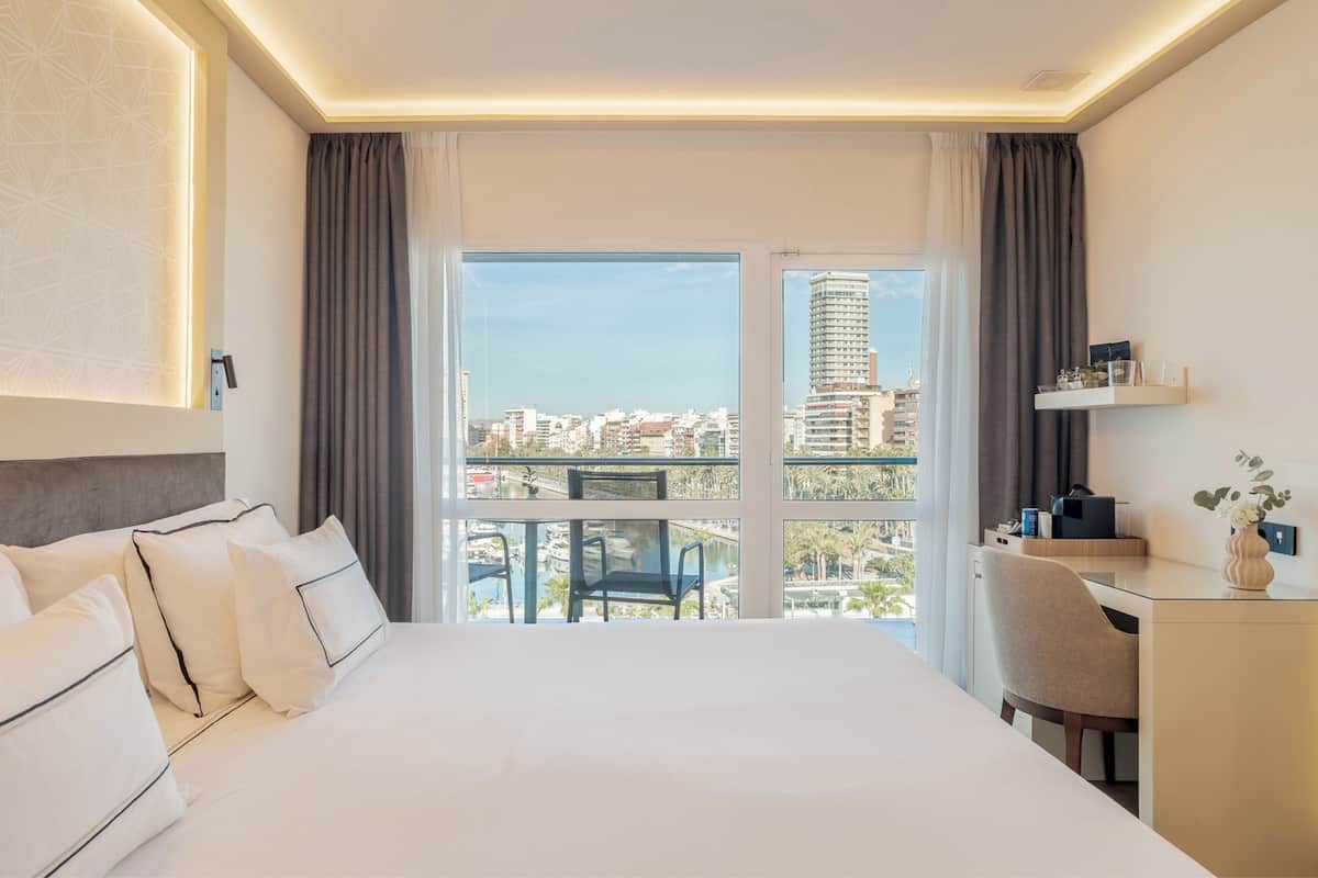 the level premium room adults only | view from room