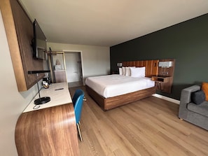 Standard Room, 1 King Bed, Non Smoking, Refrigerator & Microwave (Shower Only;with Sofabed) | Desk, laptop workspace, free WiFi, bed sheets - SureStay by Best Western Morgan Hill (Morgan Hill)