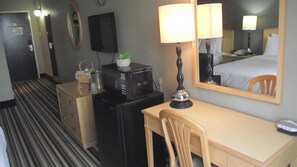 1 bedroom, desk, laptop workspace, blackout drapes