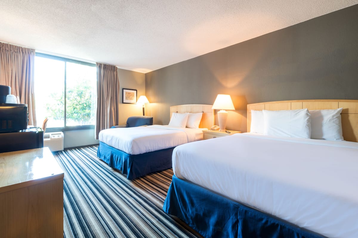 1 bedroom, desk, laptop workspace, blackout curtains