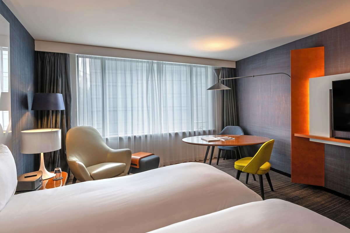 1 bedroom, premium bedding, minibar, in-room safe