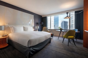 Premium Room, 1 King Bed