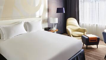 Hochwertige Bettwaren, Select-Comfort-Betten, Minibar, Zimmersafe