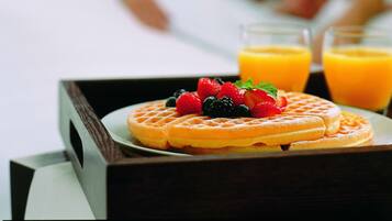 Daily full breakfast for a fee