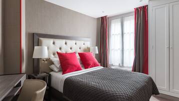 Roupas de cama premium, frigobar, individualmente decorados