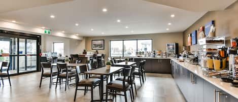 Desayuno bufé gratuito y diario