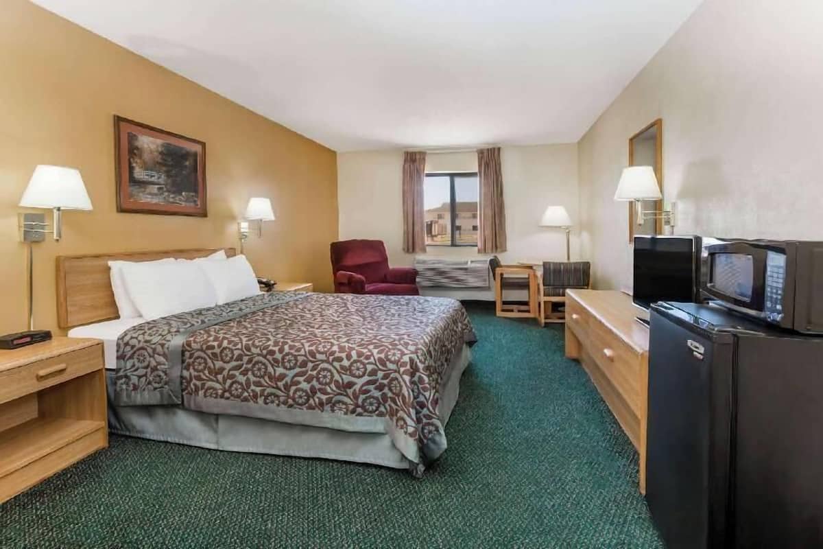 Desk, iron/ironing board, free cribs/infant beds, free WiFi