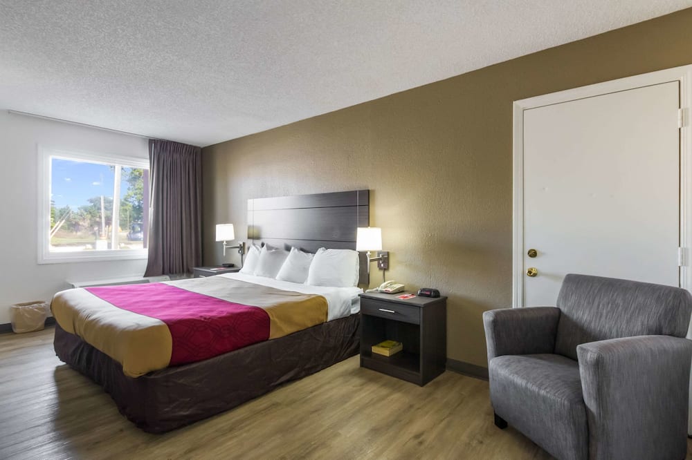 Econo Lodge Little Creek