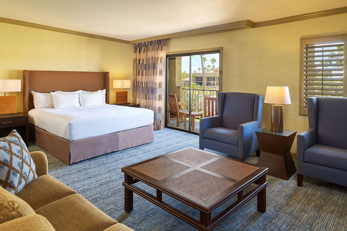 Premium bedding, pillow-top beds, in-room safe, blackout curtains