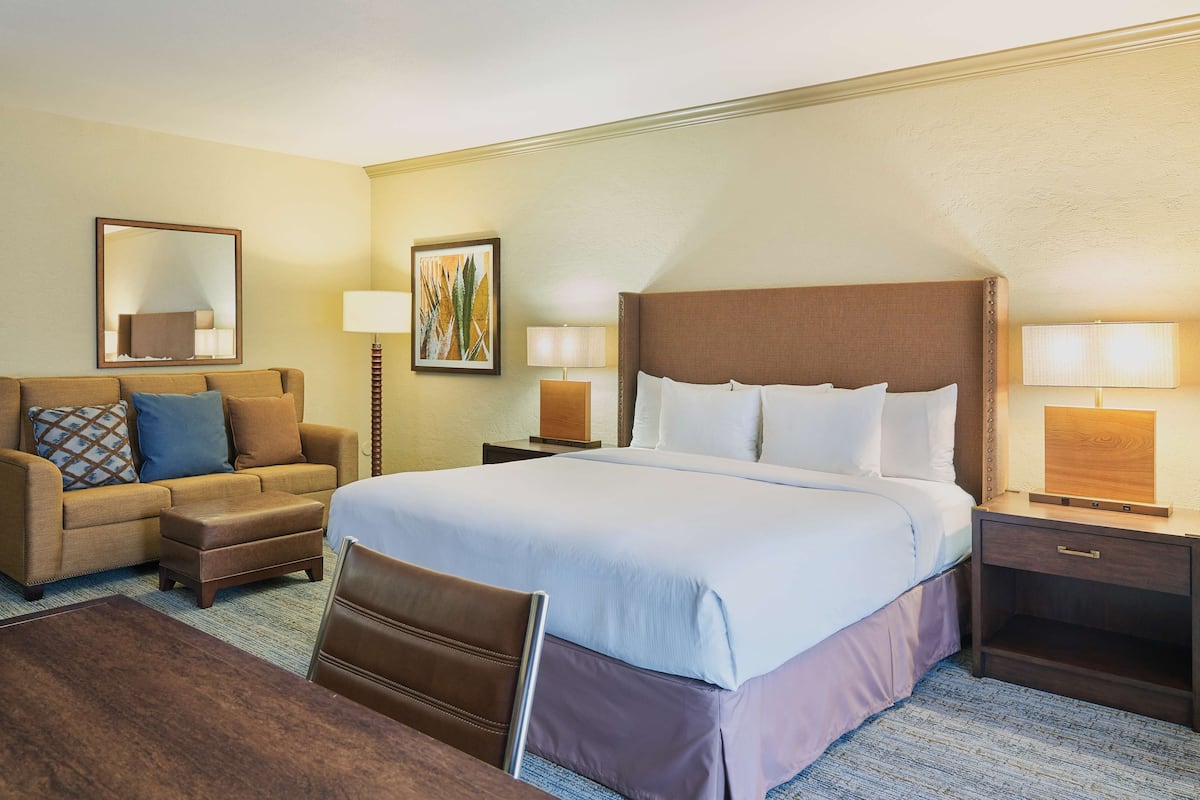 1 bedroom, premium bedding, pillowtop beds, in-room safe