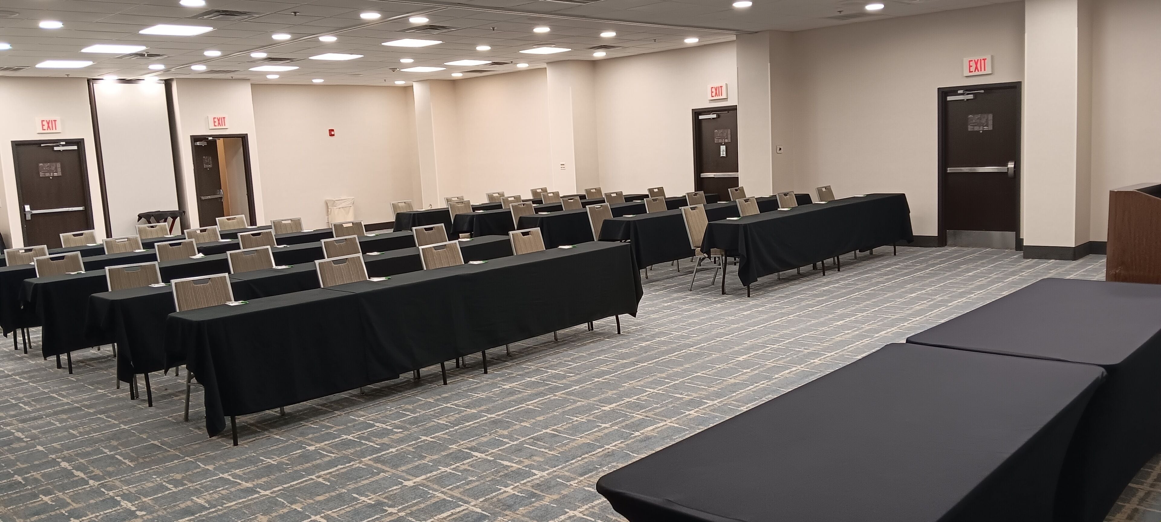 Photo - Wyndham Grand Executive Center Little Rock Airport