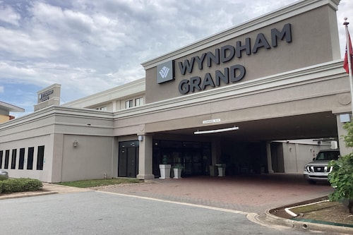 Wyndham Grand Executive Center Little Rock Airport