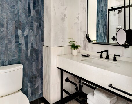 Kimpton Hotel Theta, an IHG Hotel - Image 3