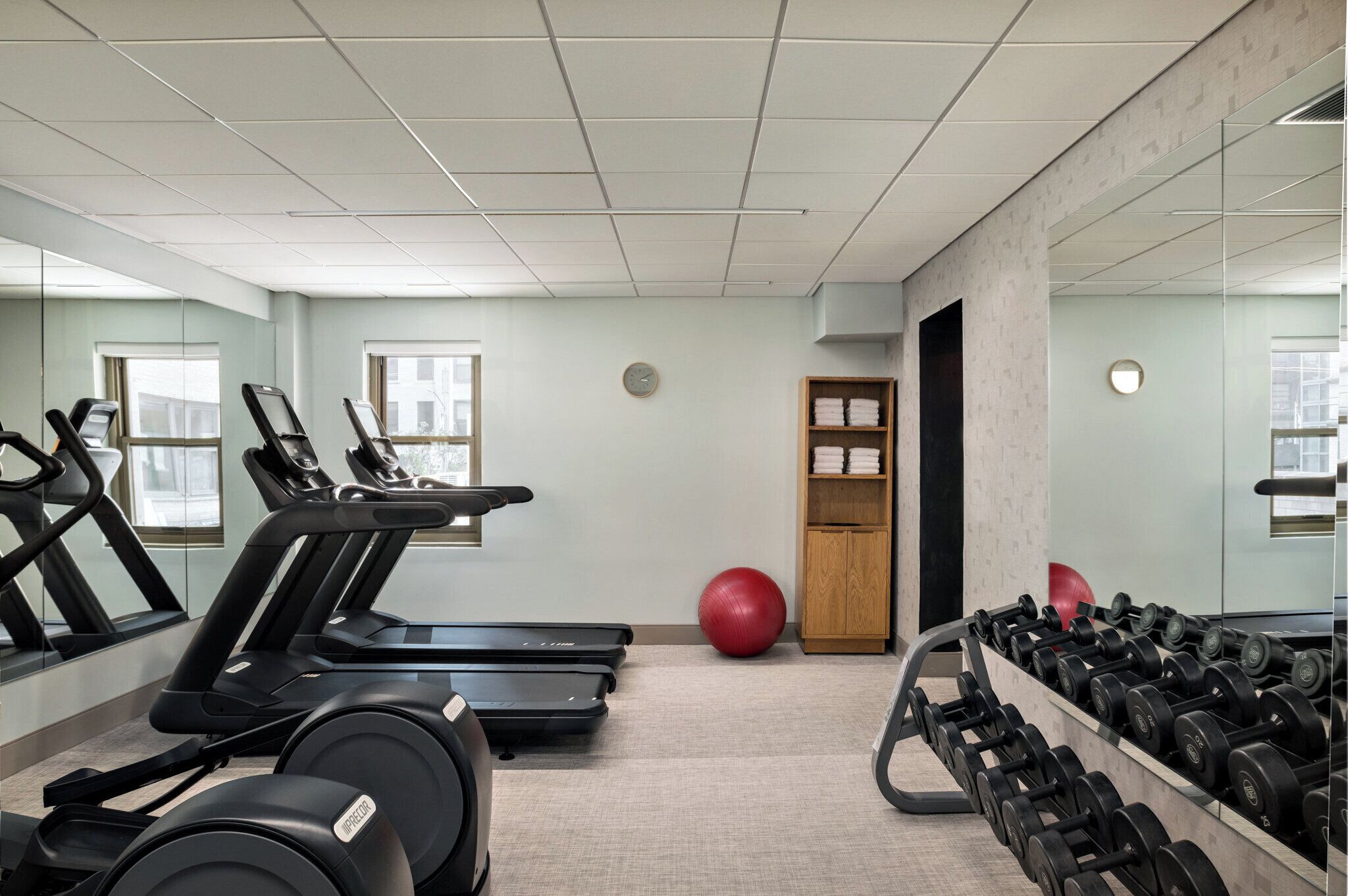 Photo - Kimpton Theta New York - Times Square by IHG