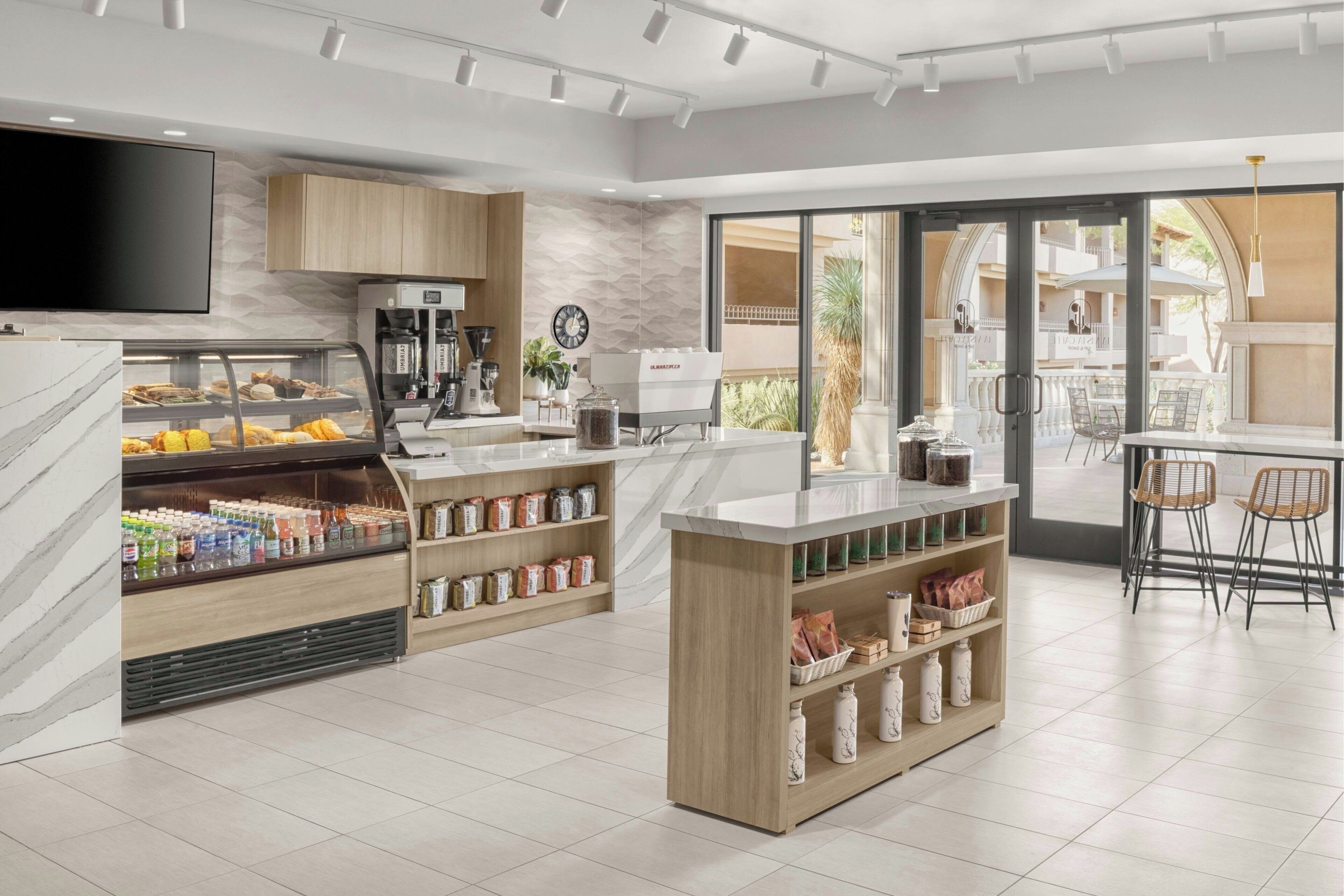 4 restaurants, breakfast, lunch, dinner served; local cuisine