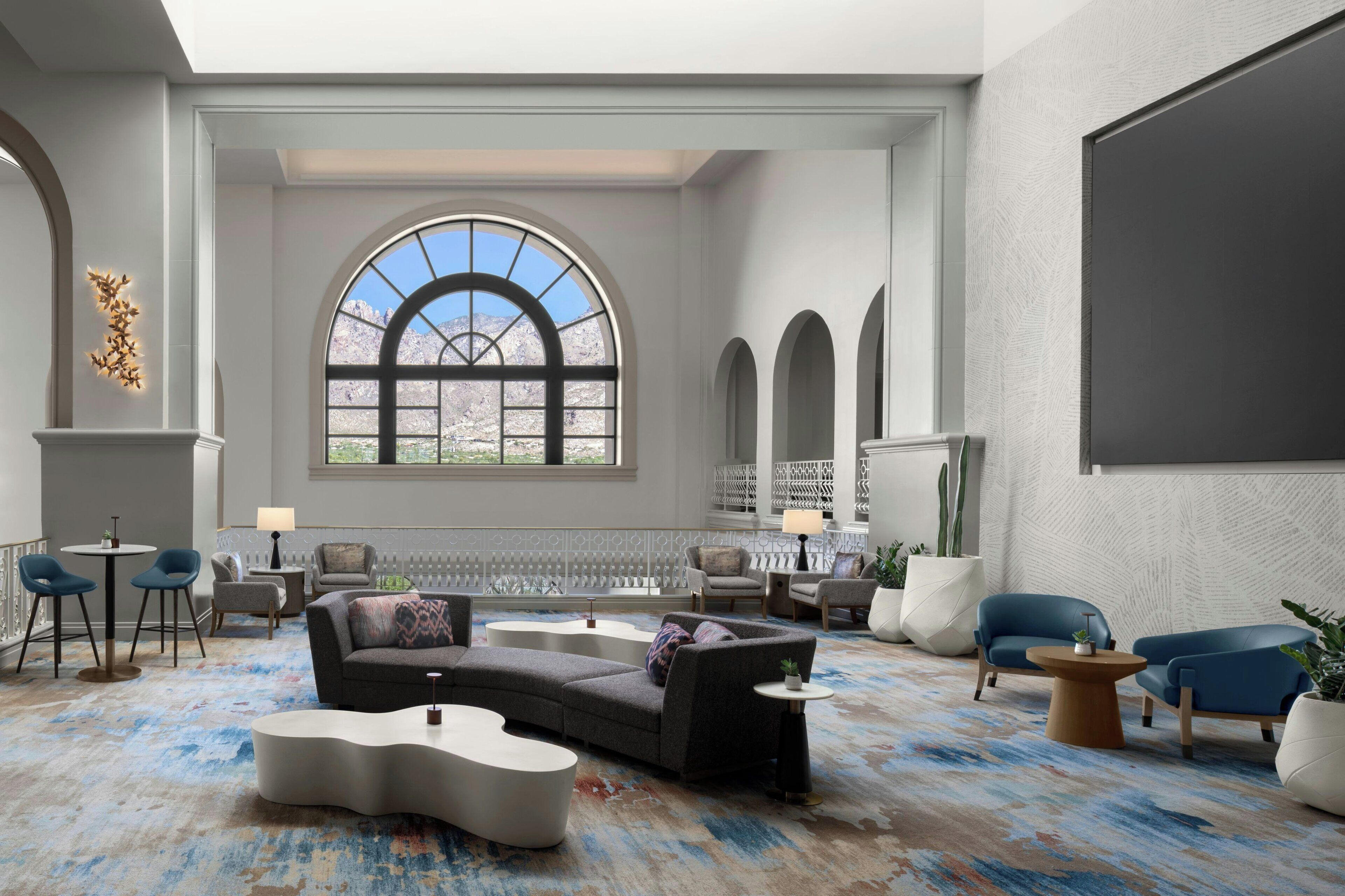 4 restaurants, breakfast, lunch, dinner served; local cuisine