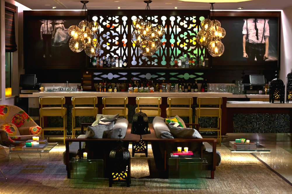 Kimpton Surfcomber Hotel by null