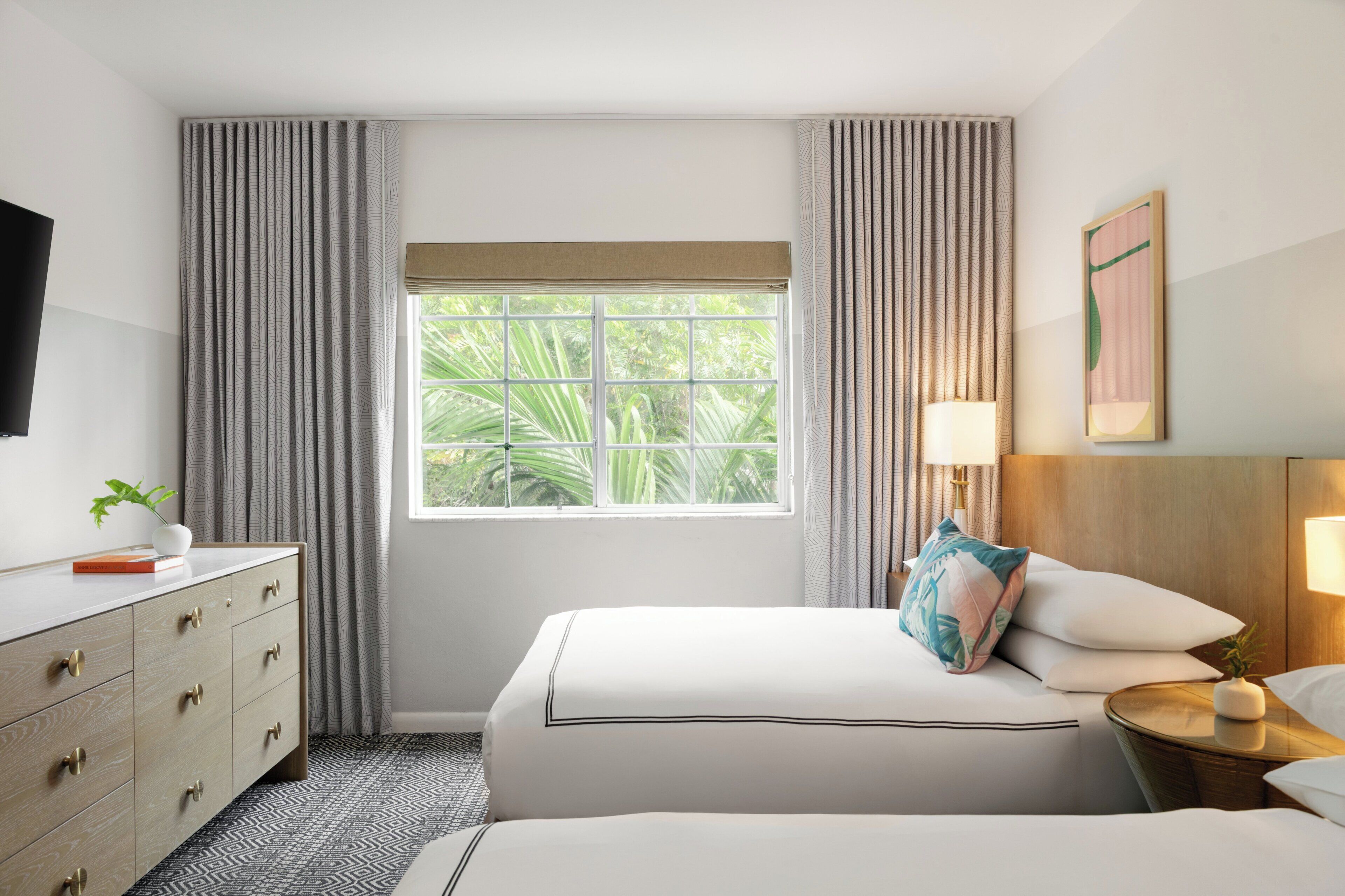 Foto - Kimpton Surfcomber Hotel by IHG
