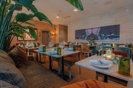 Kimpton Surfcomber Hotel, an IHG Hotel - Image 103