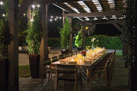 Kimpton Surfcomber Hotel, an IHG Hotel - Image 76