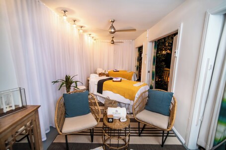 Kimpton Surfcomber Hotel, an IHG Hotel - Image 20